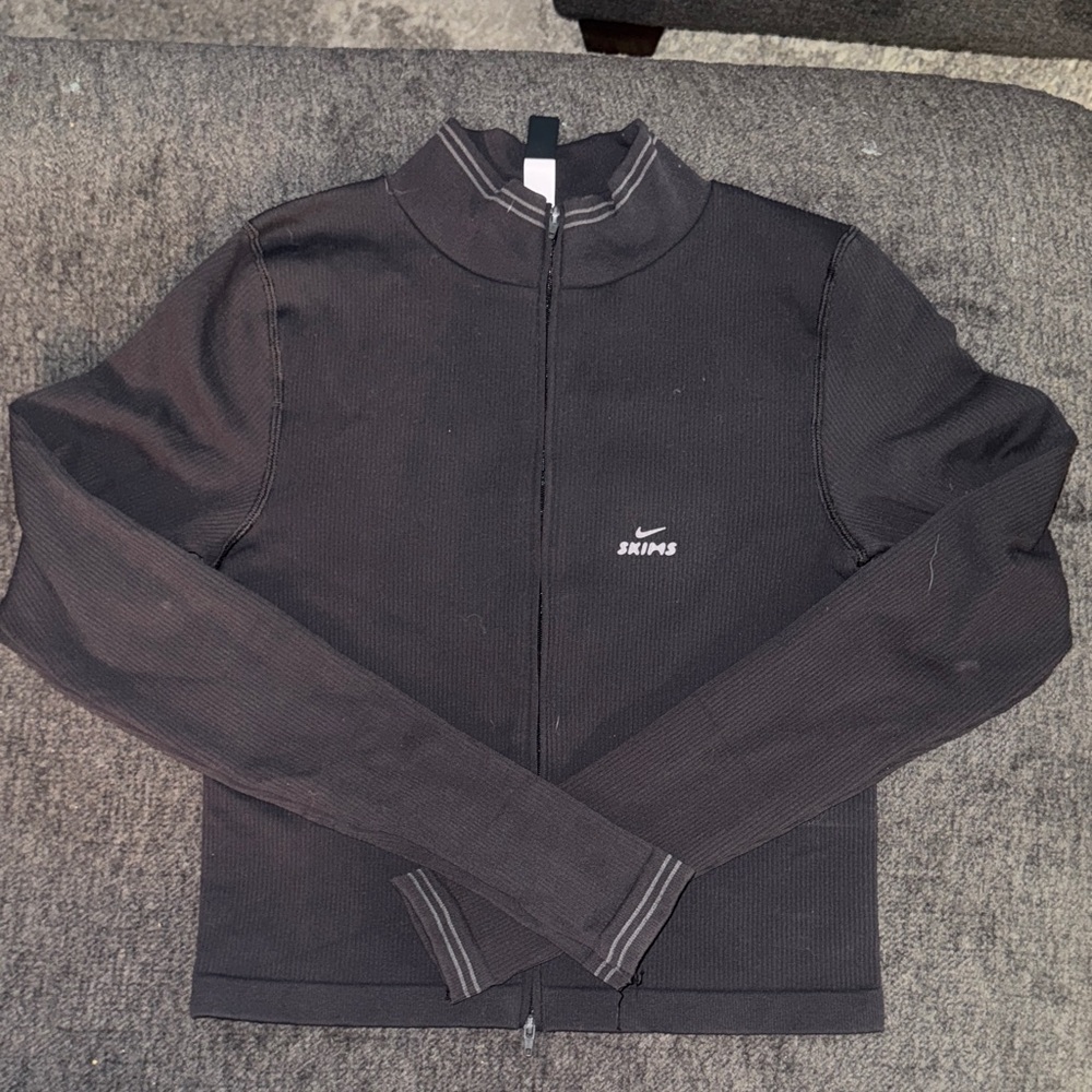 SKIMS Black Ribbed Long-Sleeve Full Zip Cropped Jacket